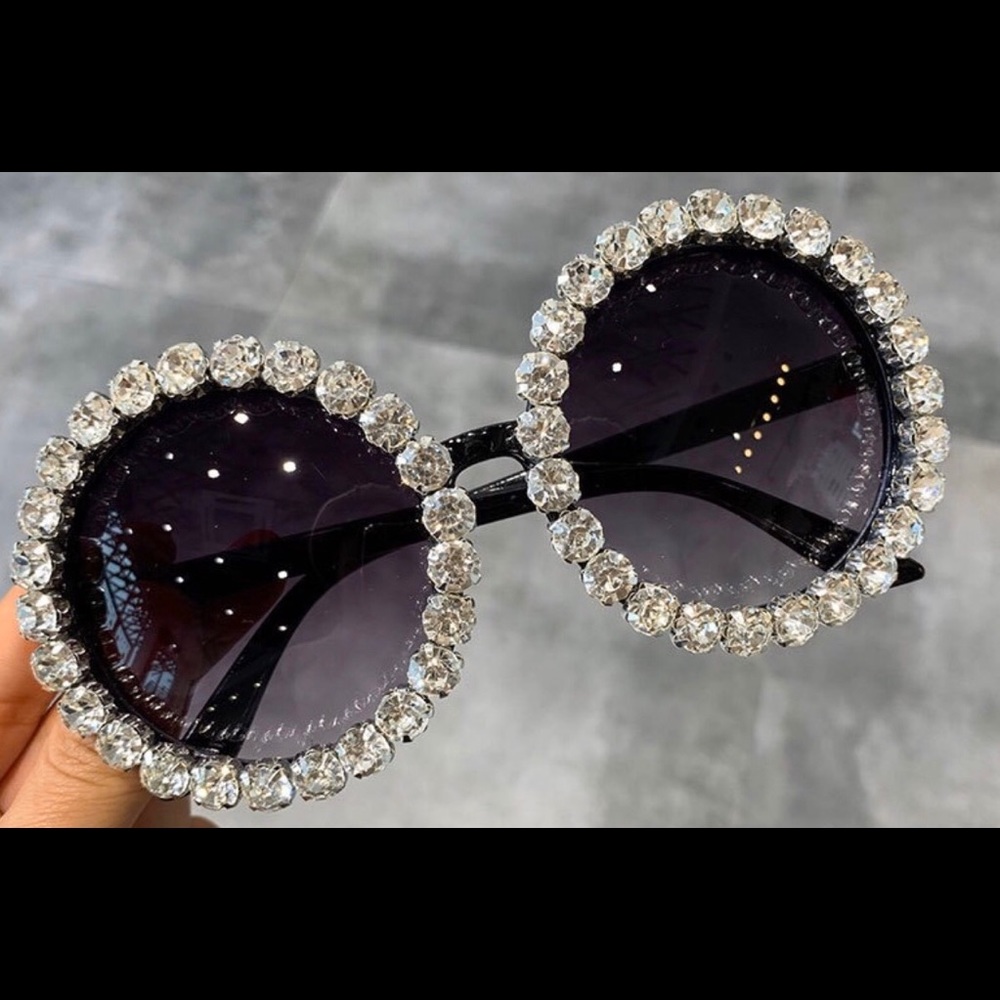 Sunglasses - Picture 5 of 7